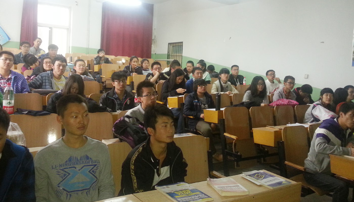 第二学生党总支召开“以先进党员为标杆,向先进党员学习”组织生活会 第二学生党总支召开“以先进党员为标杆,向先进党员学习”组织生活会