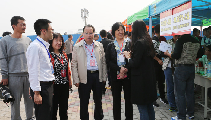 我院2015年迎新工作顺利完成 我院2015年迎新工作顺利完成