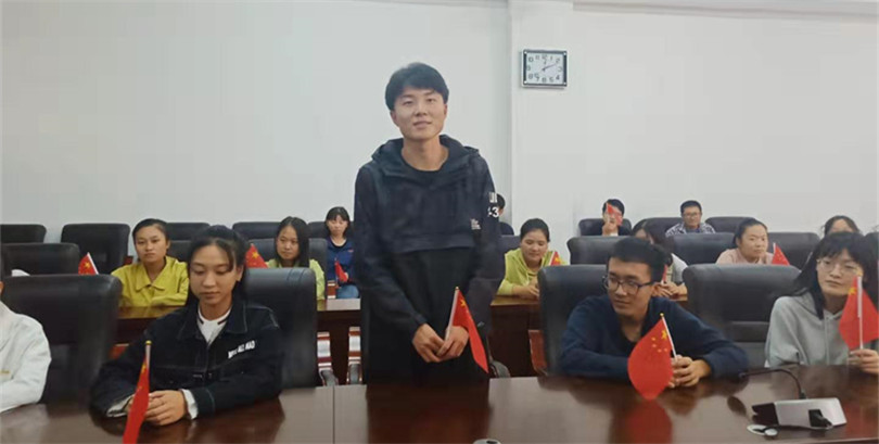 我院组织师生集中观看庆祝中华人民共和国成立70周年大会实况 我院组织师生集中观看庆祝中华人民共和国成立70周年大会实况