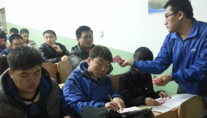 我院第二学生党总支召开党员发展大会 我院第二学生党总支召开党员发展大会