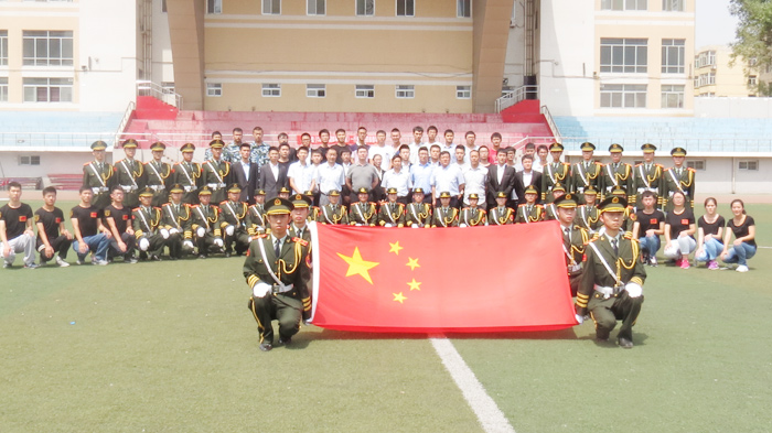 我院国旗护卫队接受CCTV-国防军事频道检阅采访 我院国旗护卫队接受CCTV-国防军事频道检阅采访