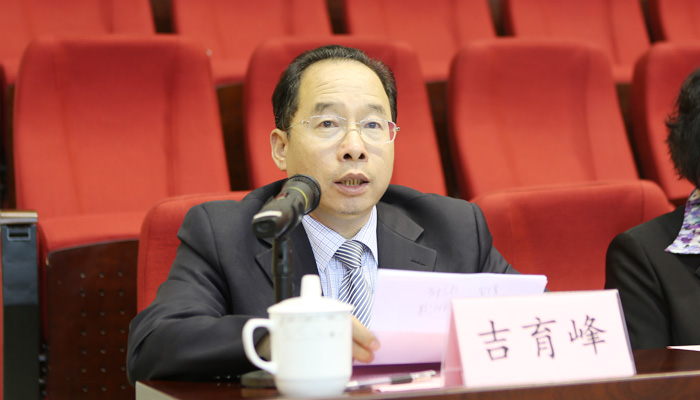 我院举行2015级新生开学典礼暨军训动员大会 我院举行2015级新生开学典礼暨军训动员大会