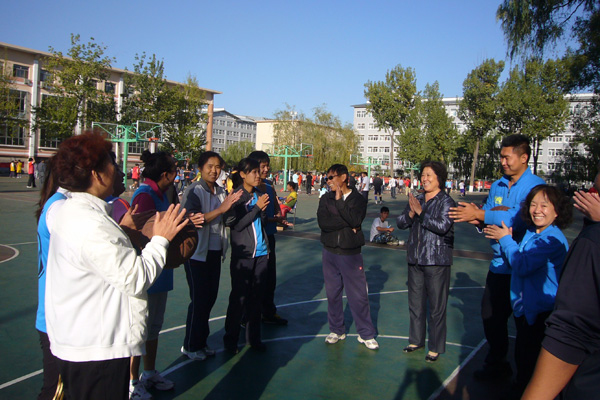 我院篮球队挺进44118太阳成城集团教职工篮球赛八强 我院篮球队挺进44118太阳成城集团教职工篮球赛八强