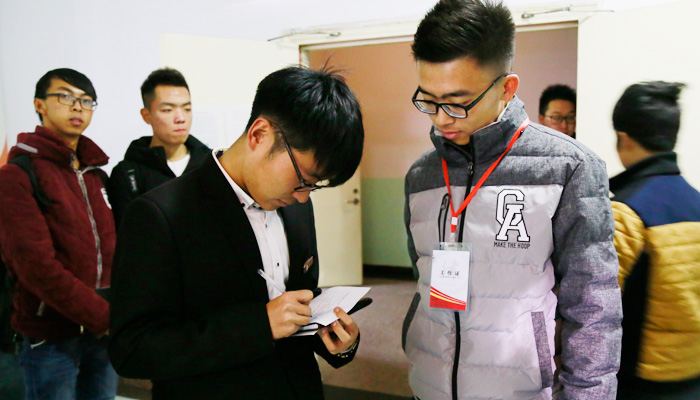 我院自律委对2016级学生宿舍卫生进行检查 我院自律委对2016级学生宿舍卫生进行检查