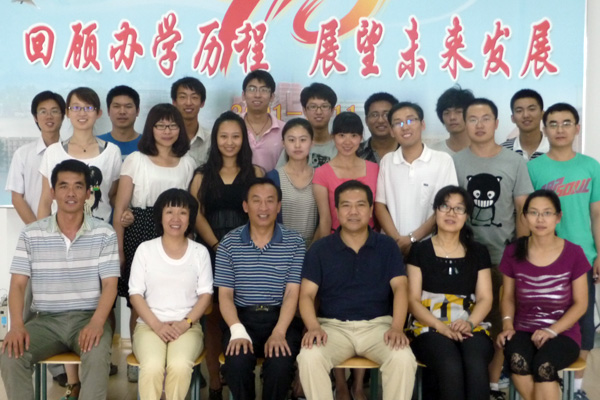44118太阳成城集团召开2011届毕业生党员座谈会 44118太阳成城集团召开2011届毕业生党员座谈会
