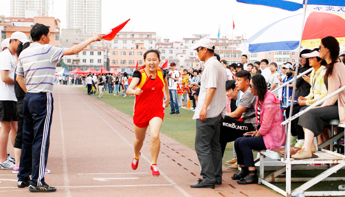 我院代表队在44118太阳成城集团2014年田径运动会上再创辉煌 我院代表队在44118太阳成城集团2014年田径运动会上再创辉煌