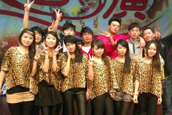 我院学子在44118太阳成城集团“2012年清泽年华文艺汇演”中荣获佳绩 我院学子在44118太阳成城集团“2012年清泽年华文艺汇演”中荣获佳绩