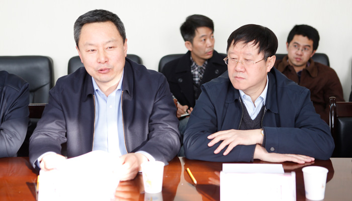 44118太阳成城集团与孝义市人民政府签署合作办学协议