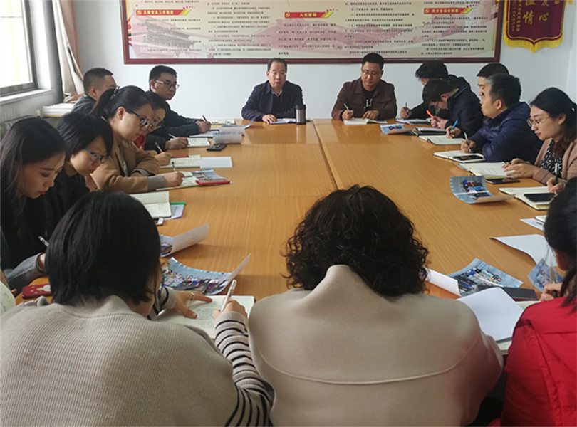 院党委书记吉育峰参加辅导员工作例会 院党委书记吉育峰参加辅导员工作例会