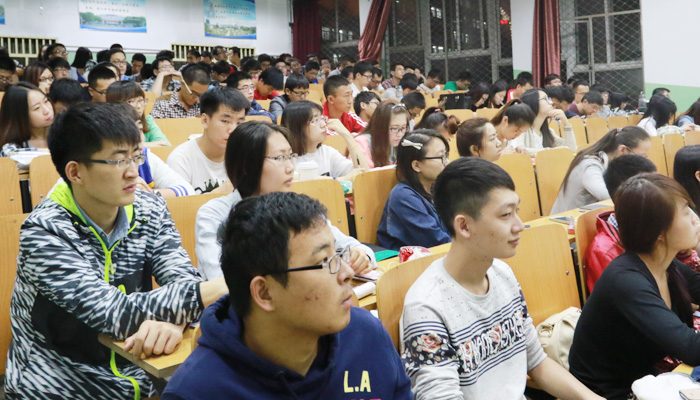 我院2016届毕业生就业指导课顺利结束 我院2016届毕业生就业指导课顺利结束