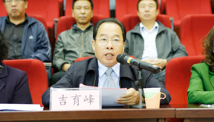 我院隆重举行2014级新生开学典礼暨军训动员大会 我院隆重举行2014级新生开学典礼暨军训动员大会