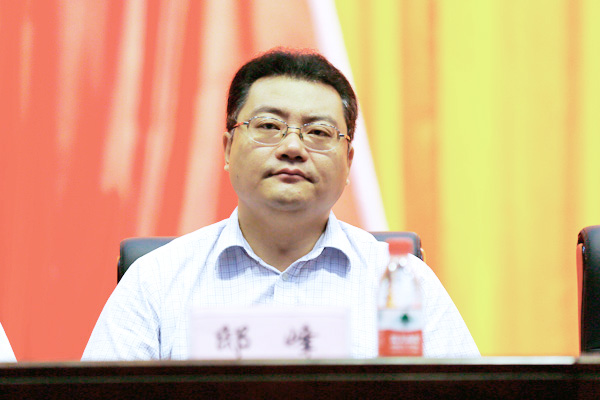 我院举行2013届毕业生毕业典礼暨学位授予大会