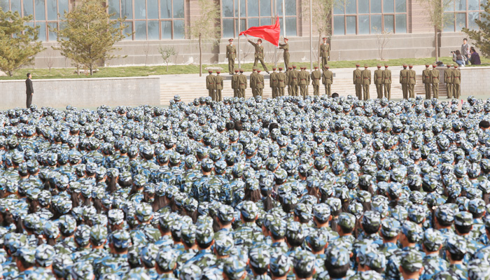 我院隆重举行2013级新生开学典礼暨军训动员大会 我院隆重举行2013级新生开学典礼暨军训动员大会
