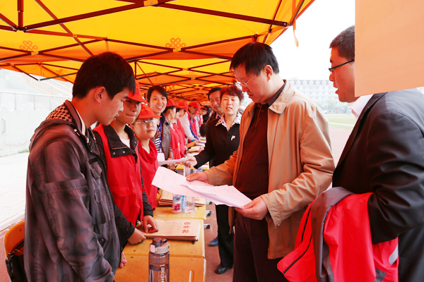 我院2012级新生迎新工作圆满结束 我院2012级新生迎新工作圆满结束