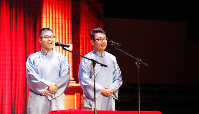 “阳光路上,奋力前行”——我院2016年元旦晚会隆重举行 “阳光路上,奋力前行”——我院2016年元旦晚会隆重举行