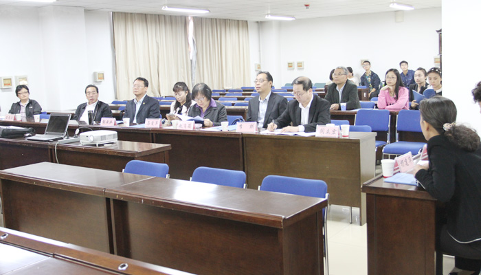 我院邀请校外专家对法学、计算机科学与技术专业进行人才培养质量评估 我院邀请校外专家对法学、计算机科学与技术专业进行人才培养质量评估