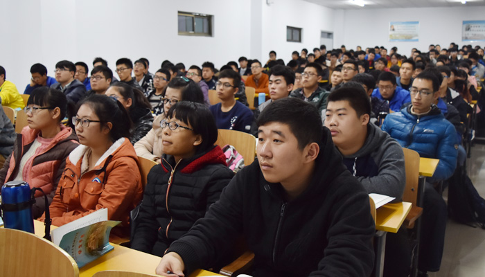 我院开展2015级新生入学教育活动 我院开展2015级新生入学教育活动