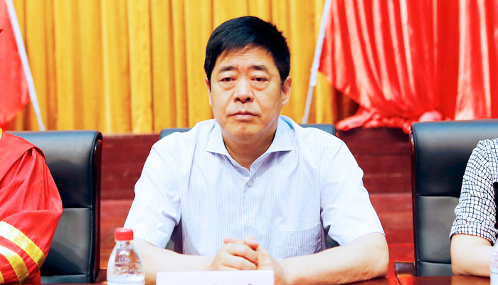 我院举行2016届毕业生毕业典礼暨学位授予大会 我院举行2016届毕业生毕业典礼暨学位授予大会