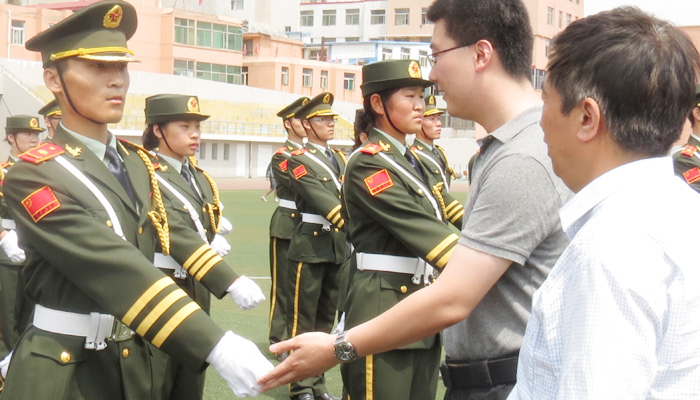 我院国旗护卫队接受CCTV-国防军事频道检阅采访 我院国旗护卫队接受CCTV-国防军事频道检阅采访