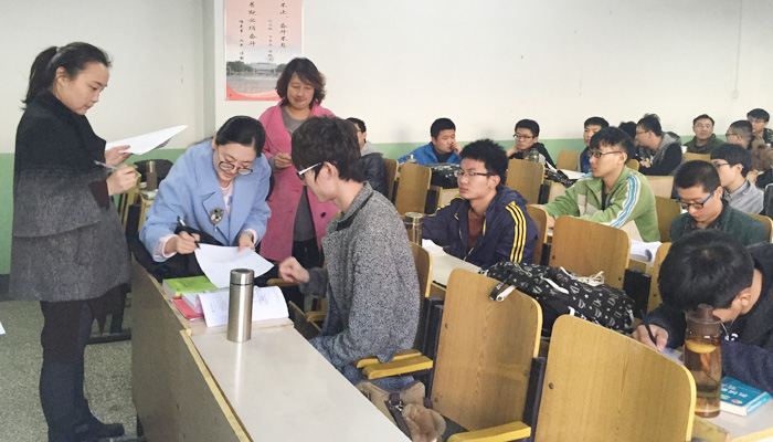 学工部开展学风建设“两查”专项活动 学工部开展学风建设“两查”专项活动