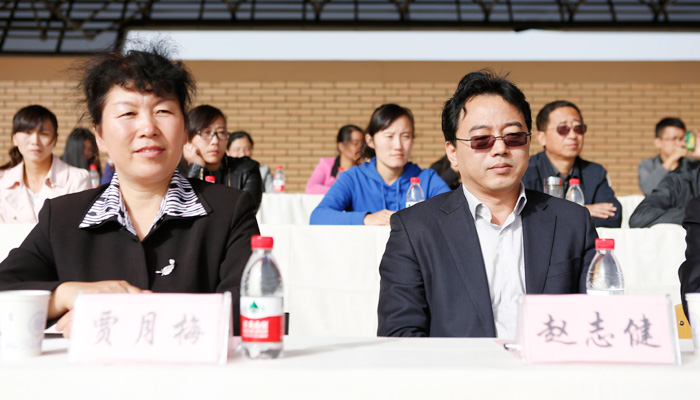 我院隆重举行2013级新生开学典礼暨军训动员大会 我院隆重举行2013级新生开学典礼暨军训动员大会