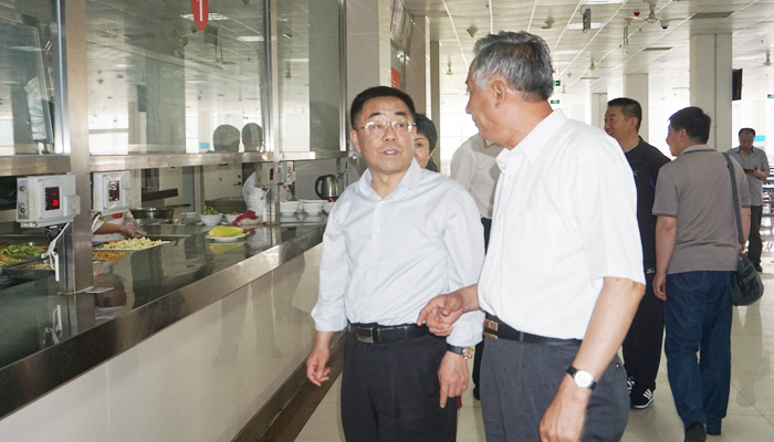 省食药局领导莅临我院孝义校区专项检查指导工作