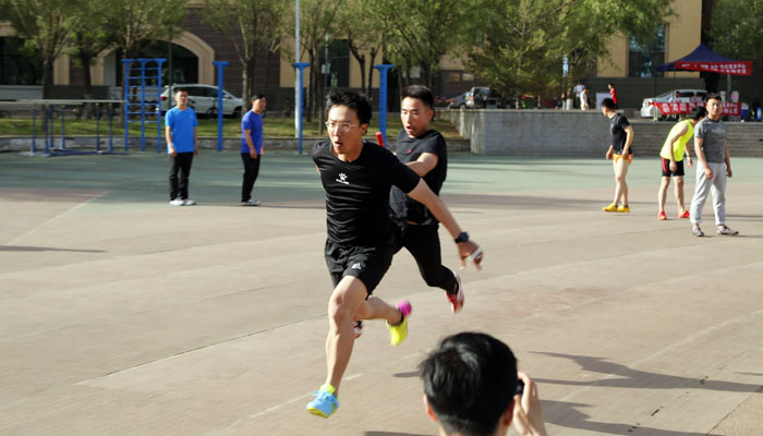 我院教职工代表团在校2019年教职工运动会中再创佳绩 我院教职工代表团在校2019年教职工运动会中再创佳绩