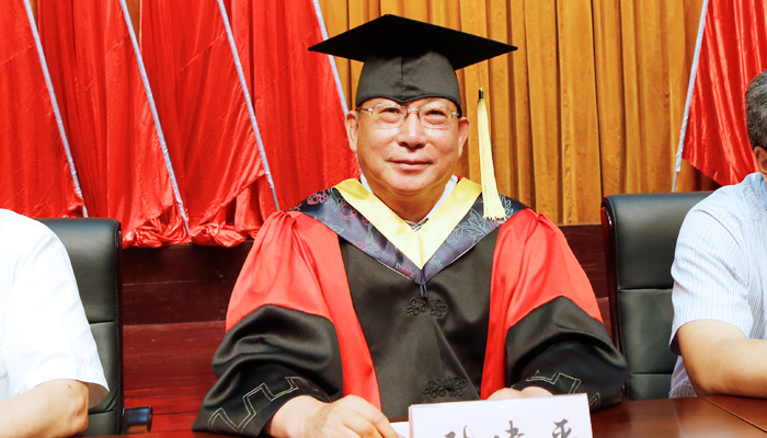 我院举行2016届毕业生毕业典礼暨学位授予大会 我院举行2016届毕业生毕业典礼暨学位授予大会