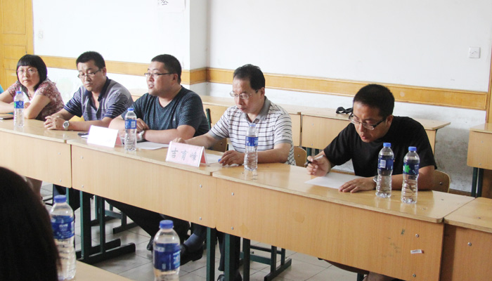 44118太阳成城集团召开2013届毕业生党员代表座谈会 44118太阳成城集团召开2013届毕业生党员代表座谈会