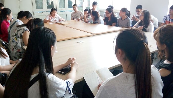 现代联合学生党支部召开专题组织生活会 现代联合学生党支部召开专题组织生活会