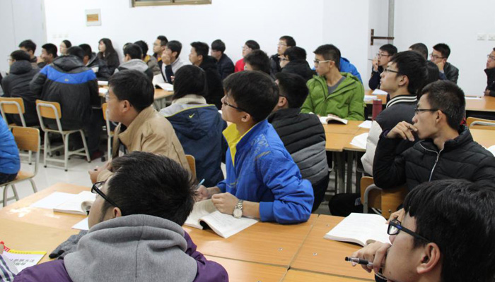 我院“学霸工作坊”助力学风建设 我院“学霸工作坊”助力学风建设