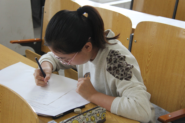 我院大学生数学竞赛圆满结束 我院大学生数学竞赛圆满结束
