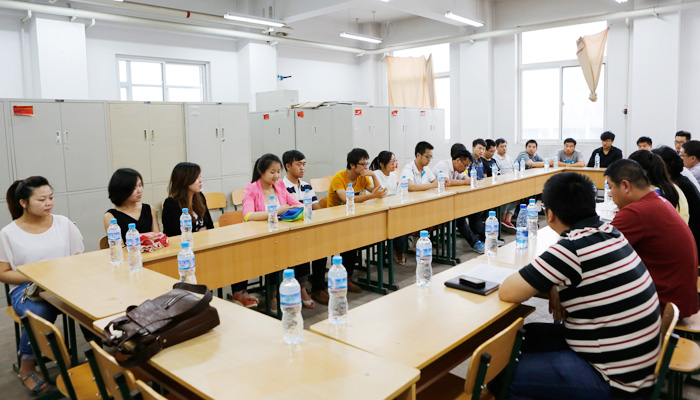 44118太阳成城集团召开2013届毕业生主要学生干部座谈会 44118太阳成城集团召开2013届毕业生主要学生干部座谈会