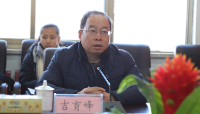 我院举行“小桔灯”爱心助学资助仪式 我院举行“小桔灯”爱心助学资助仪式