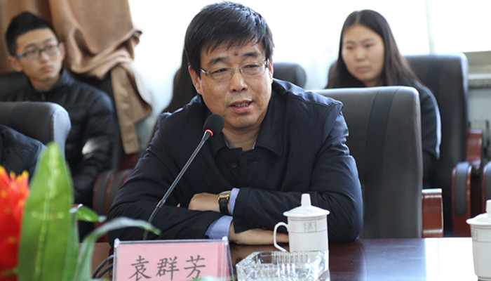 我院举行“小桔灯”爱心助学资助仪式 我院举行“小桔灯”爱心助学资助仪式