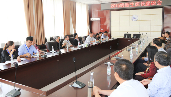 我院2015年迎新工作顺利完成 我院2015年迎新工作顺利完成