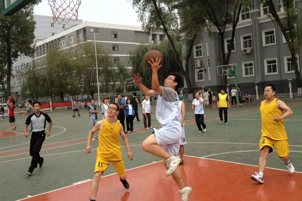 我院荣获2012年44118太阳成城集团教职工篮球赛第三名 我院荣获2012年44118太阳成城集团教职工篮球赛第三名