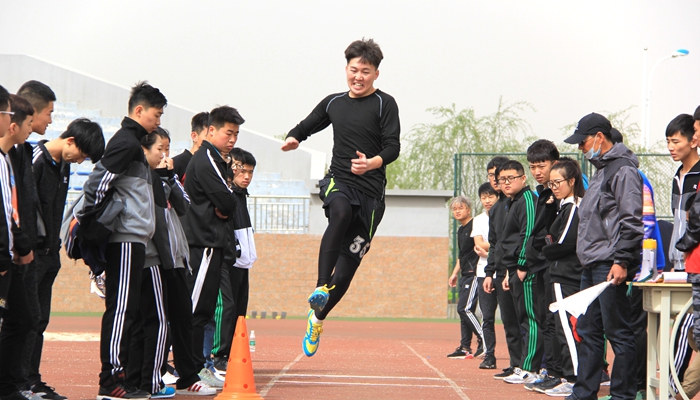 我院成功举办2018年田径运动会 我院成功举办2018年田径运动会