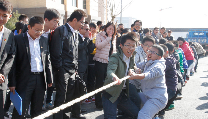 我院第九届纪念“一二•九运动”主题拔河比赛开幕 我院第九届纪念“一二•九运动”主题拔河比赛开幕
