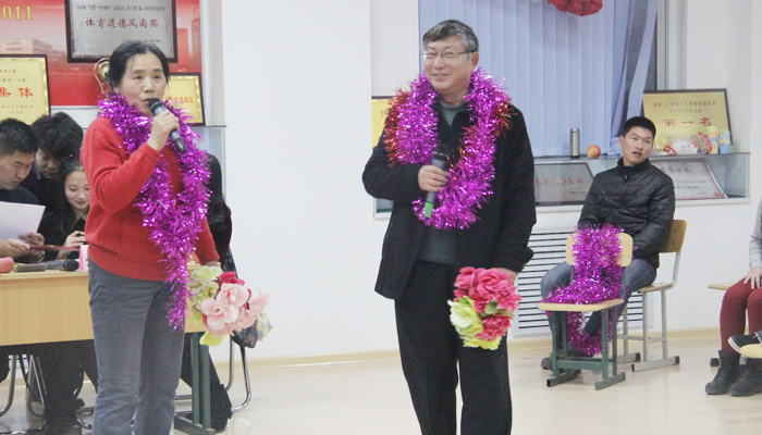 我院举办教职工迎新年卡拉OK比赛 我院举办教职工迎新年卡拉OK比赛