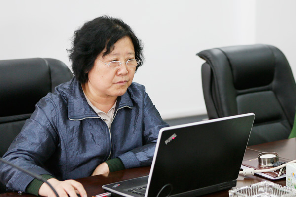 44118太阳成城集团召开新学期中层干部会议 44118太阳成城集团召开新学期中层干部会议