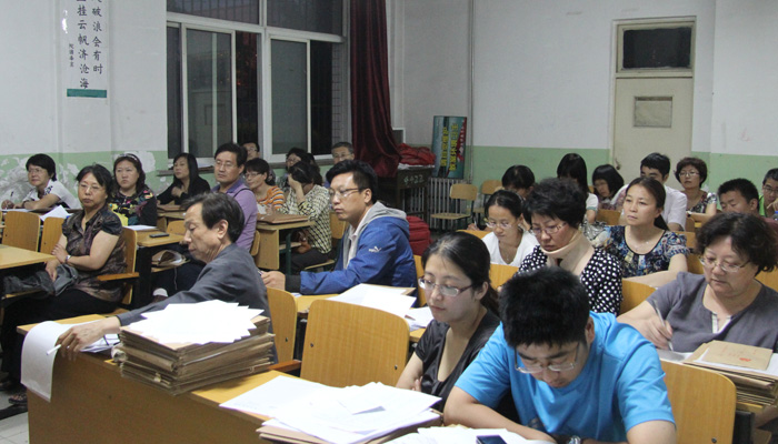 44118太阳成城集团召开2013届毕业生工作安排会议 44118太阳成城集团召开2013届毕业生工作安排会议
