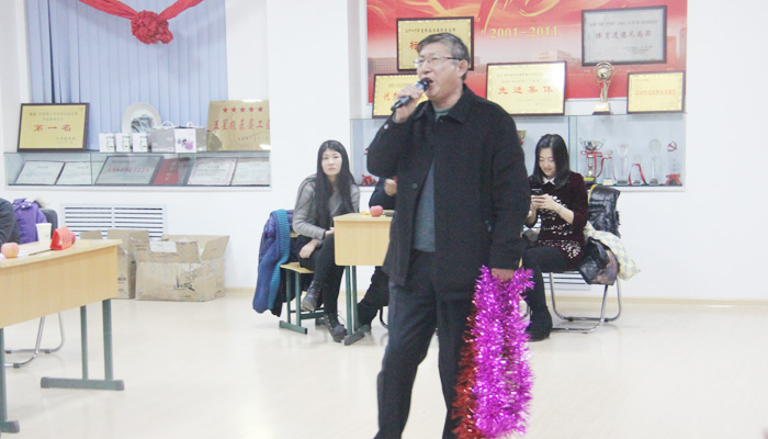 我院举办教职工迎新年卡拉OK比赛 我院举办教职工迎新年卡拉OK比赛