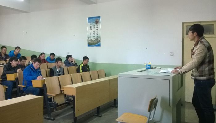 我院各学生党支部组织学习党的“十八届四中全会精神” 我院各学生党支部组织学习党的“十八届四中全会精神”