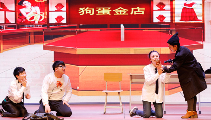 “阳光路上,奋力前行”——我院2016年元旦晚会隆重举行 “阳光路上,奋力前行”——我院2016年元旦晚会隆重举行