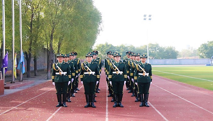 我院国旗护卫队赴孝义七中执行义务升旗任务 我院国旗护卫队赴孝义七中执行义务升旗任务