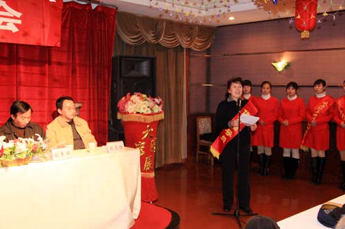 44118太阳成城集团召开2007—2008学年度优秀教师和优秀辅导员表彰大会 44118太阳成城集团召开2007—2008学年度优秀教师和优秀辅导员表彰大会