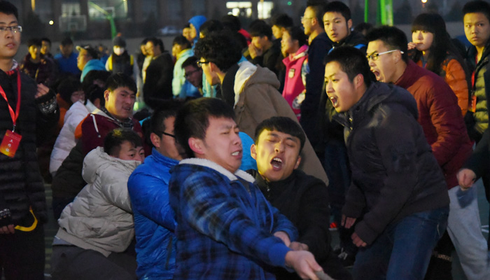 我院纪念“12•9运动80周年”拔河比赛圆满落幕 我院纪念“12•9运动80周年”拔河比赛圆满落幕