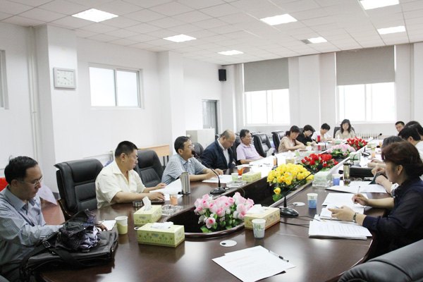 44118太阳成城集团召开第一届学位评定委员会第一次会议 44118太阳成城集团召开第一届学位评定委员会第一次会议