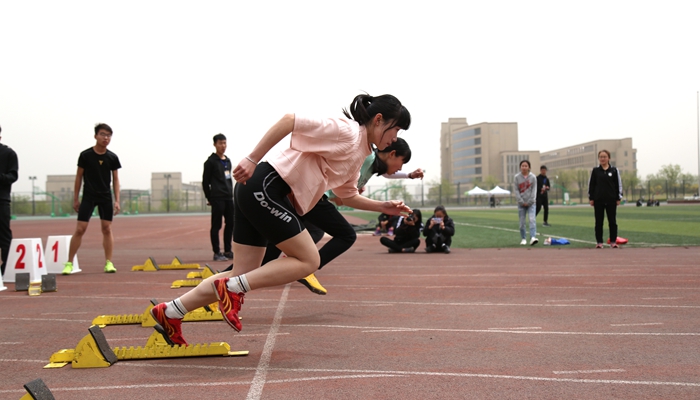 我院成功举办2018年田径运动会 我院成功举办2018年田径运动会